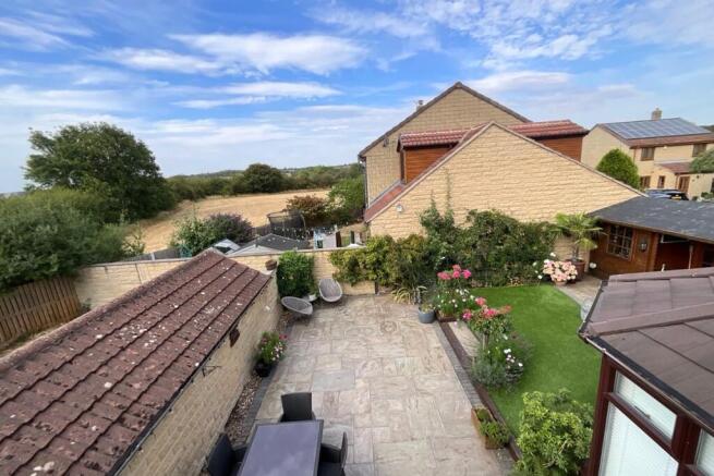 3 bed Detached for sale Image 2