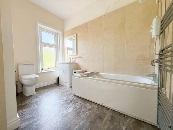 2 bed Terraced for sale Image 8