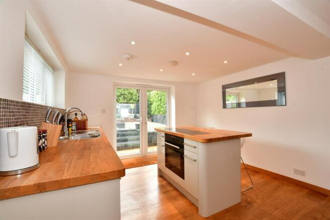 Kitchen/Dining Area
