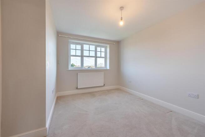 8641659-interior34.jpg