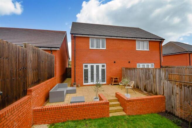 61 Foxglove Way-12.jpg