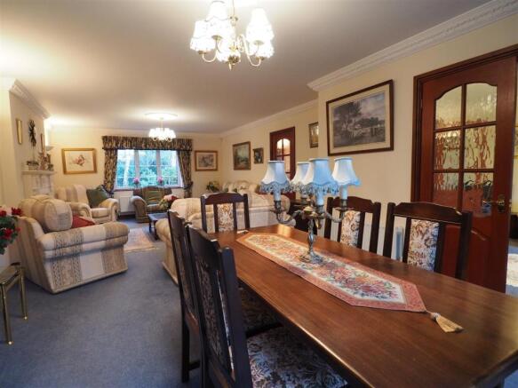 Large Living Room 462