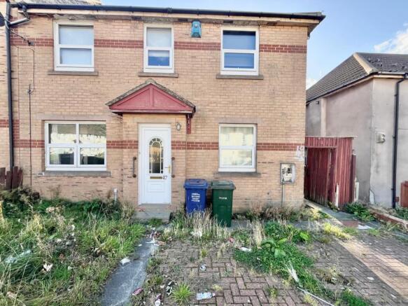 2 Bedroom Semi Detached House For Rent