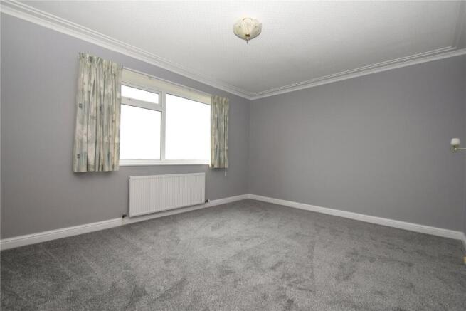 2 bed Apartment for sale Image 5