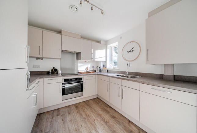 1402819-1-697a310...