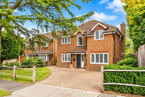 Heights Close, Banstead