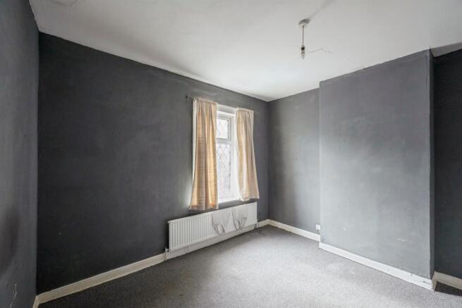 3 bed Terraced for sale Image 12