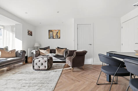 Sandbeck Close, Wetherby, LS22
