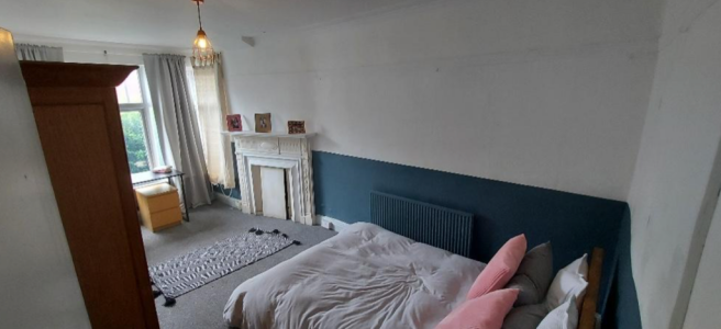 6 bed House to rent Image 4