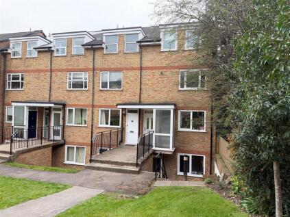 Lincoln Court, Berkhamsted