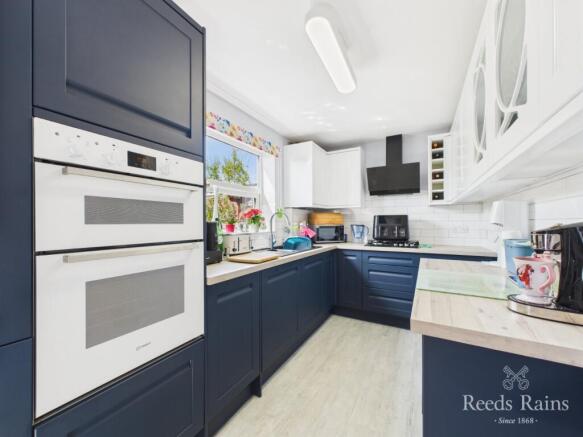 3 bed Detached for sale Image 9