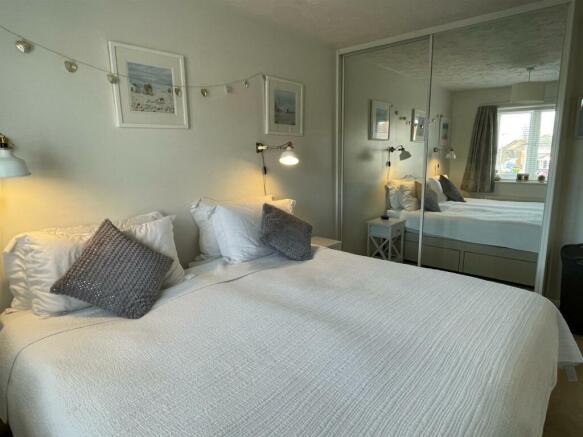 Bedroom1..jpg