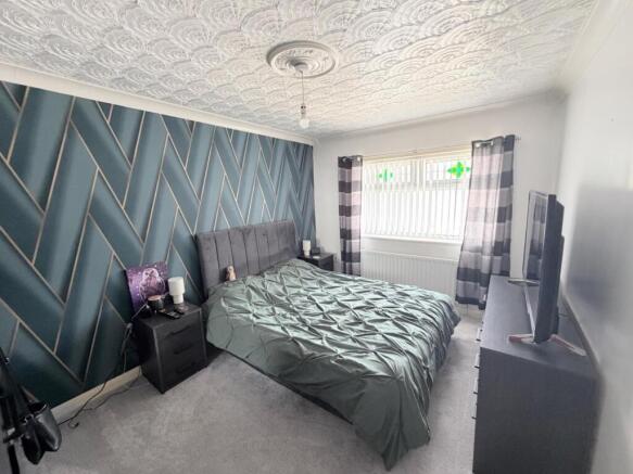 3 bed Terraced for sale Image 7