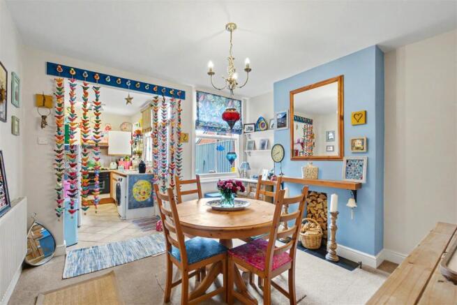 Dining Room_1.jpeg