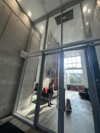 Photo 33
