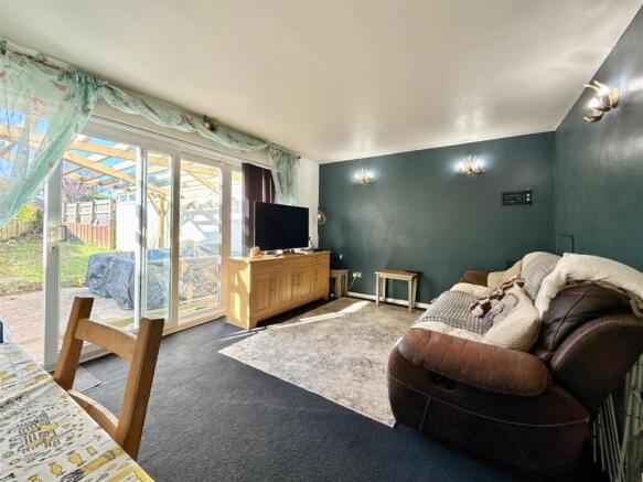 Living Room.JPG