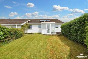 2, Crackwell Close, Penally, Tenby SA70 7QW