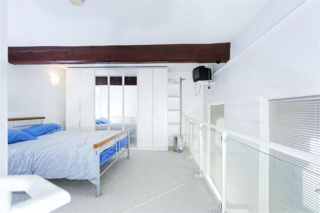 2 bed Apartment to rent Image 10