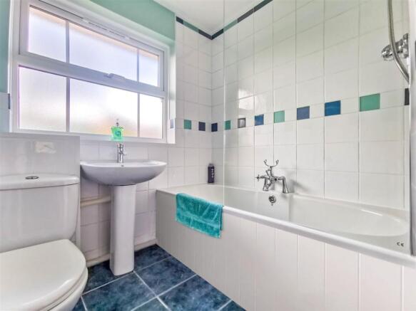 bathroom from LL.jpg