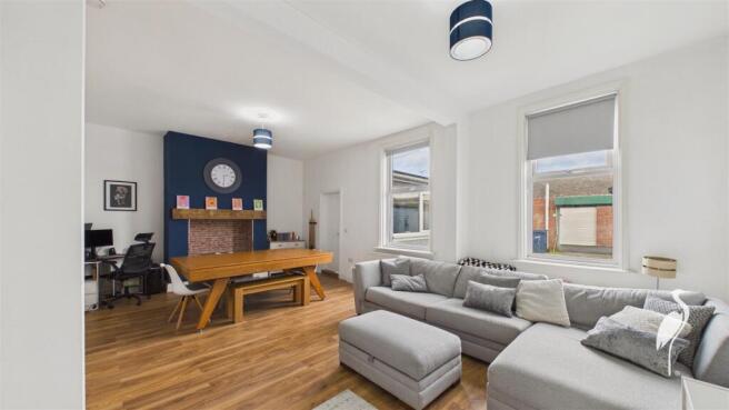 Open Plan Living/Dining Room