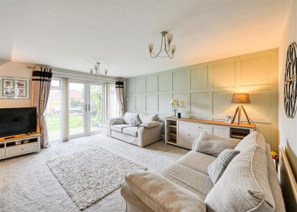 16 Ashley Gardens-9.jpg