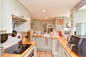 1, Stock Cottages, Beddingham Road, Newhaven BN9 0JE