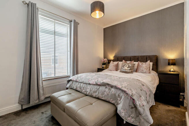 3 bed Terraced for sale Image 9