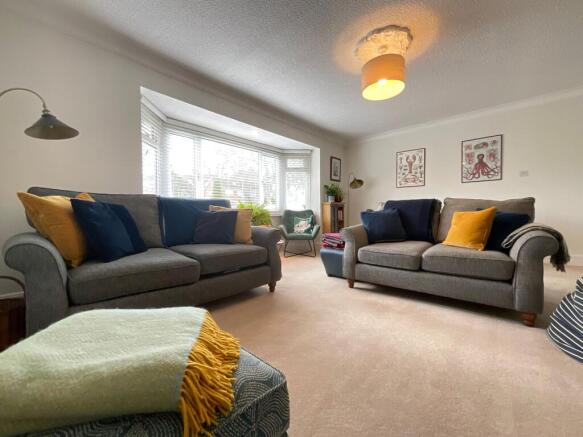 3 bed Flat for sale Image 5