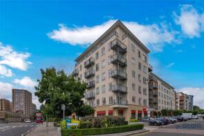 Flat 5, 26 Bentfield House, Heritage Avenue, Colindale, London NW9 5GE