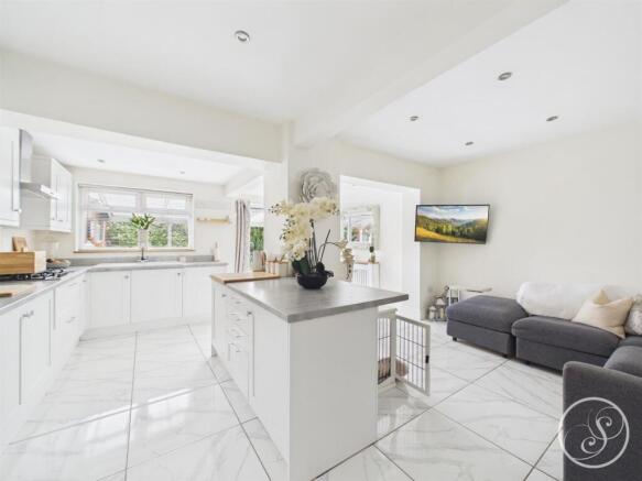 Kitchen/Diner/Living Space