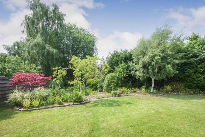 2 bed Semi-Detached for sale Image 11