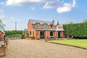Greenway Stables, Greenway, Eastcote NN12 8NH