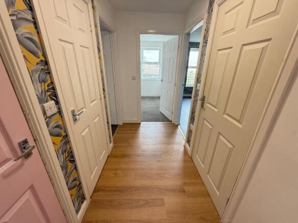 18 Luxaa Apartment Hall