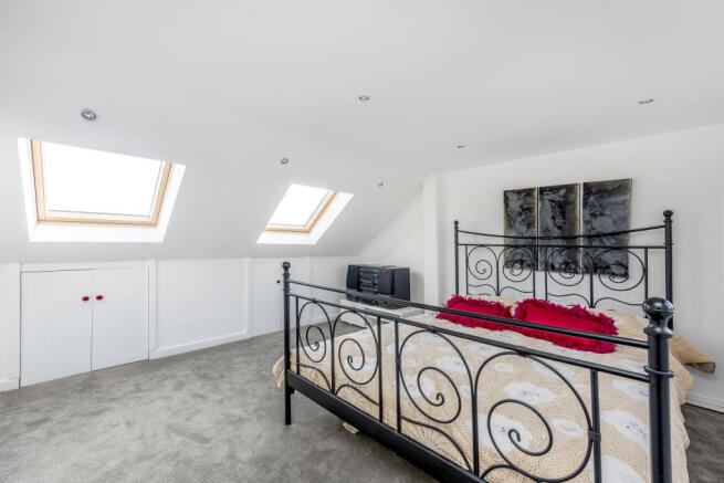 9 Avondale Gardens 14