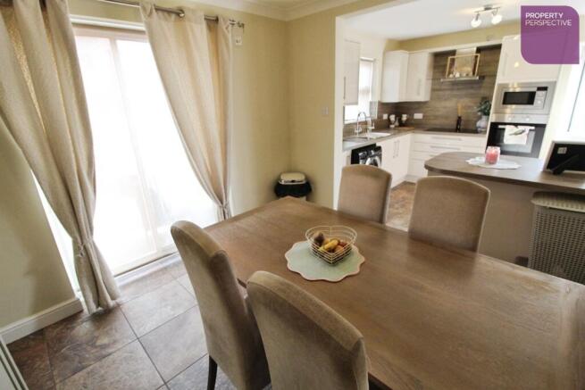 3 bed Semi-Detached for sale Image 5