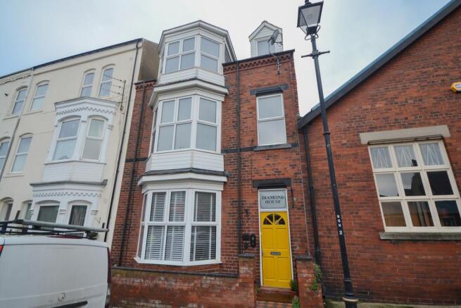 2 bed Apartment for sale Image 11
