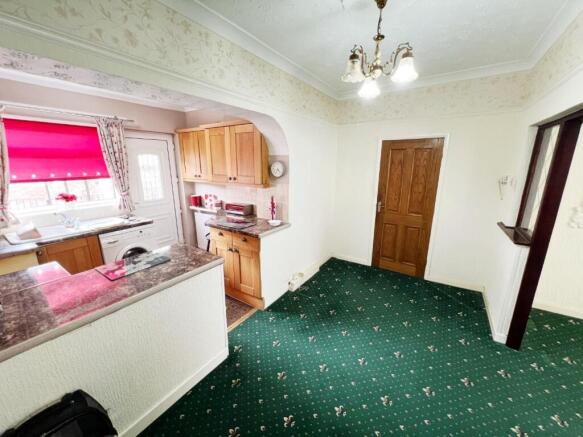 Kitchen / Dining room