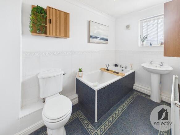 3 bed Semi-Detached for sale Image 12