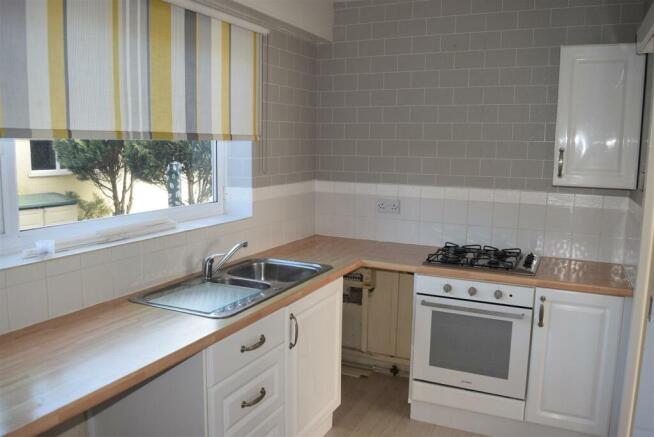 Kitchen pic 2