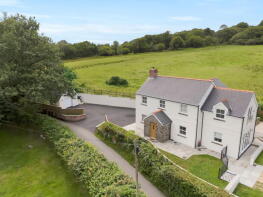 Tyr Alice, Heol Dywyll, Clydach, Swansea SA6 5SP