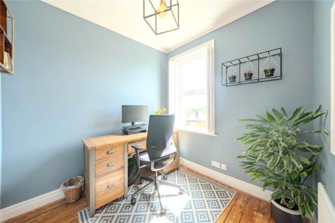 4 bed Terraced for sale Image 10