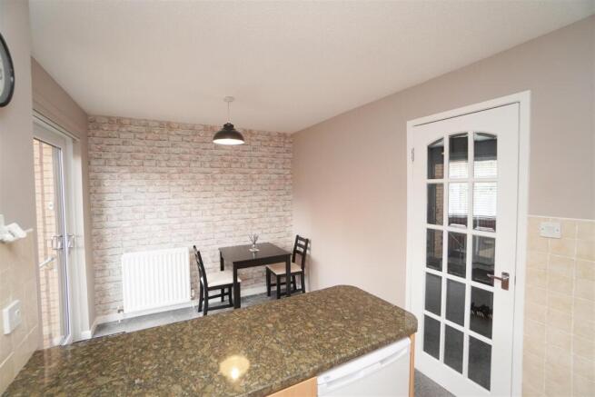kitchen-dining area.jpg