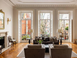 First Floor Flat, 11, Cadogan Square, London SW1X 0HT