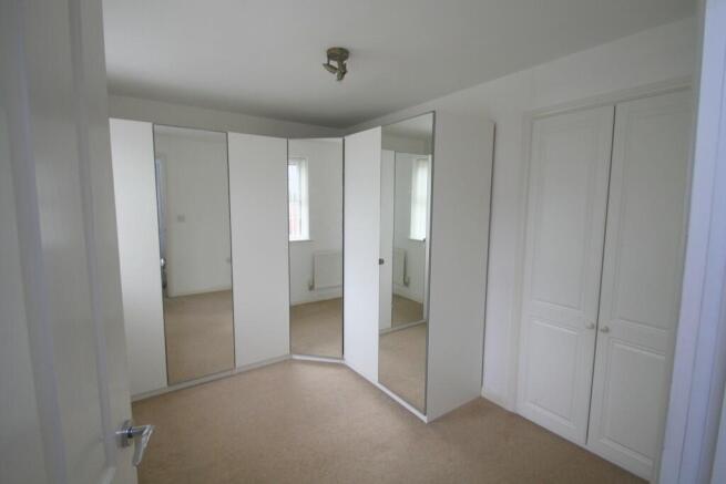 Bed 5/Dressing Room