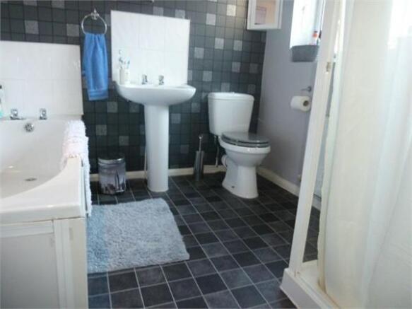 Photo 10