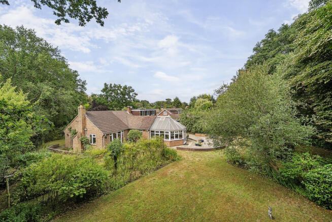 1327126-1-687fa7f...