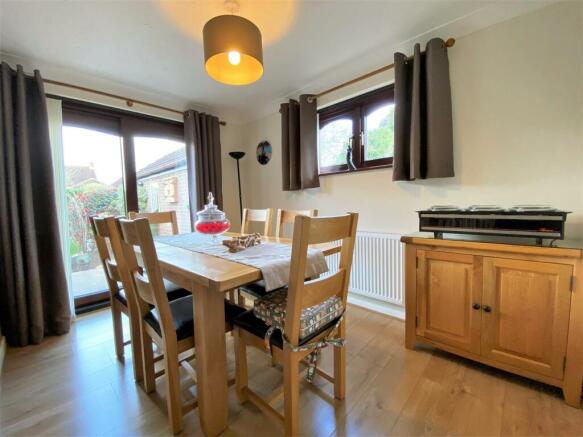 Dual-Aspect Dining Room 363