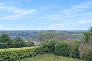 8, Dingles Close, Truro TR3 7RA