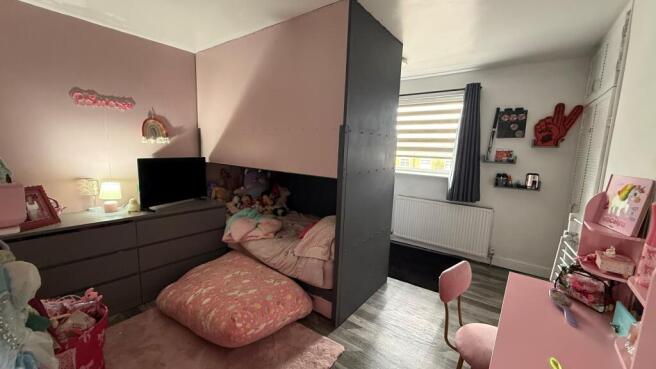 2 bed House to rent Image 8