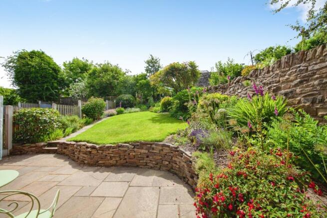 3 bed Semi-Detached for sale Image 4